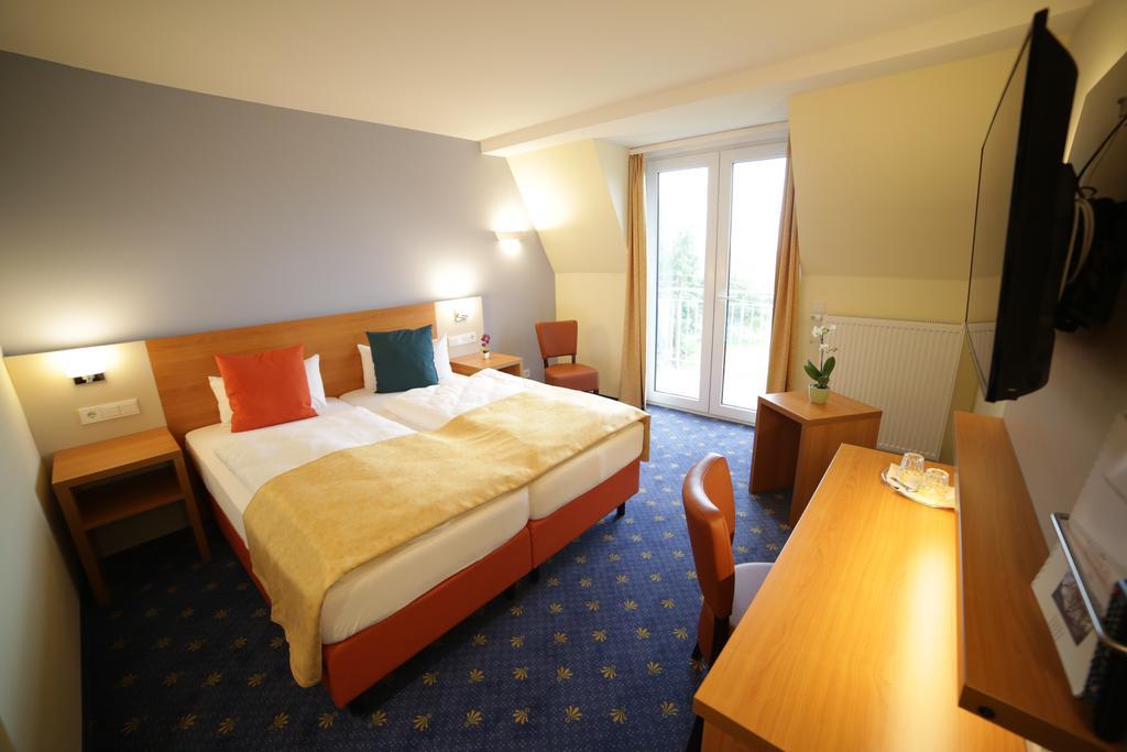 Berghotel Tambach מראה חיצוני תמונה