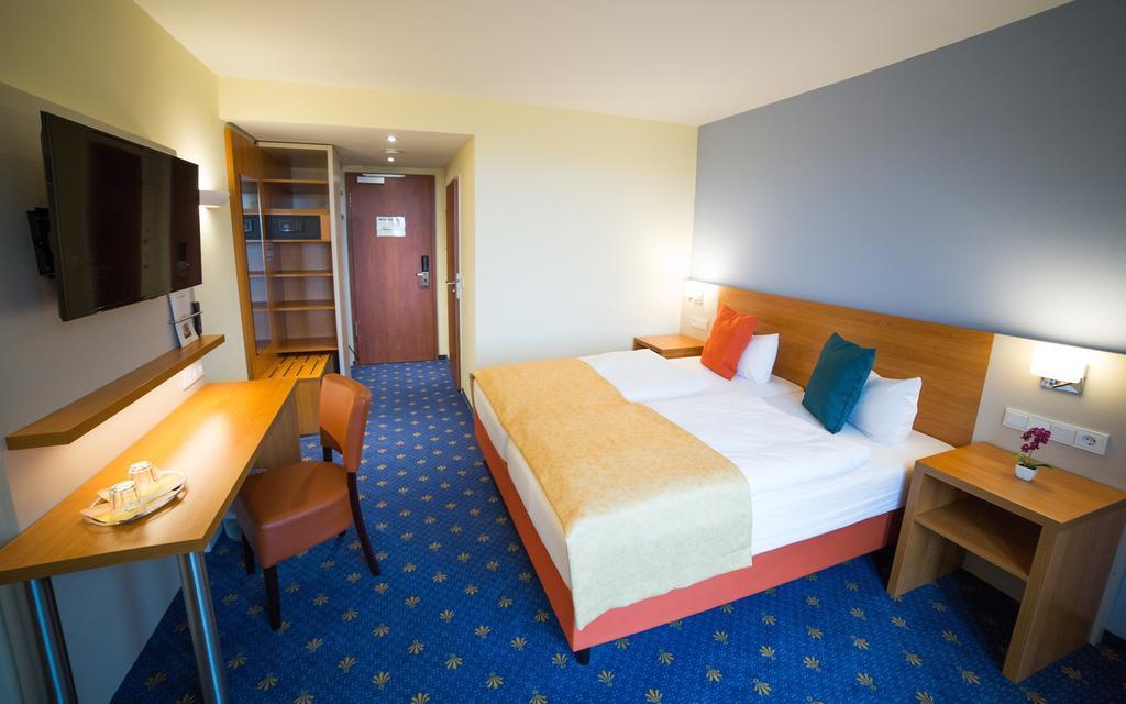 Berghotel Tambach מראה חיצוני תמונה