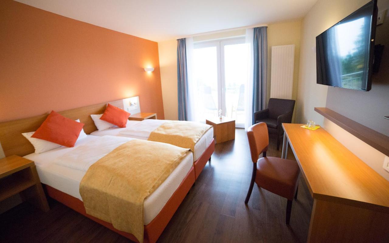 Berghotel Tambach מראה חיצוני תמונה
